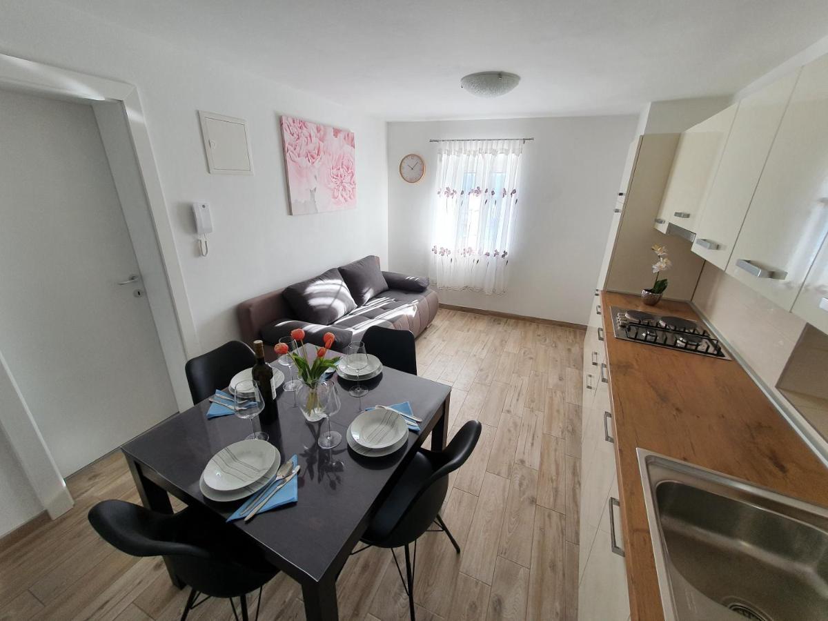 Apartaments Ukic プラビッチ・シェプリネ エクステリア 写真