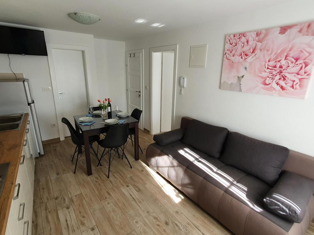 Apartaments Ukic プラビッチ・シェプリネ エクステリア 写真
