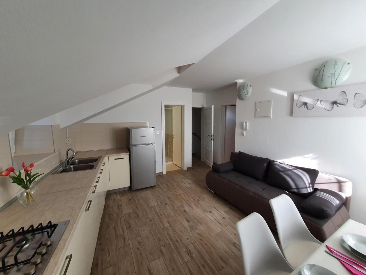 Apartaments Ukic プラビッチ・シェプリネ エクステリア 写真