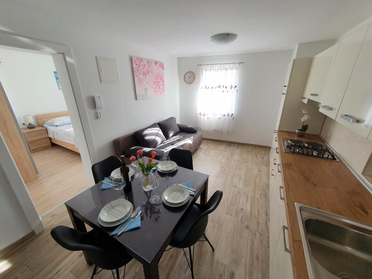 Apartaments Ukic プラビッチ・シェプリネ エクステリア 写真
