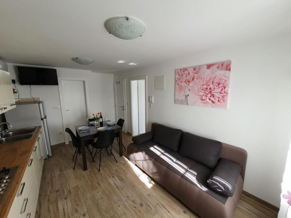 Apartaments Ukic プラビッチ・シェプリネ エクステリア 写真