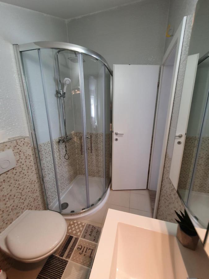Apartaments Ukic プラビッチ・シェプリネ エクステリア 写真